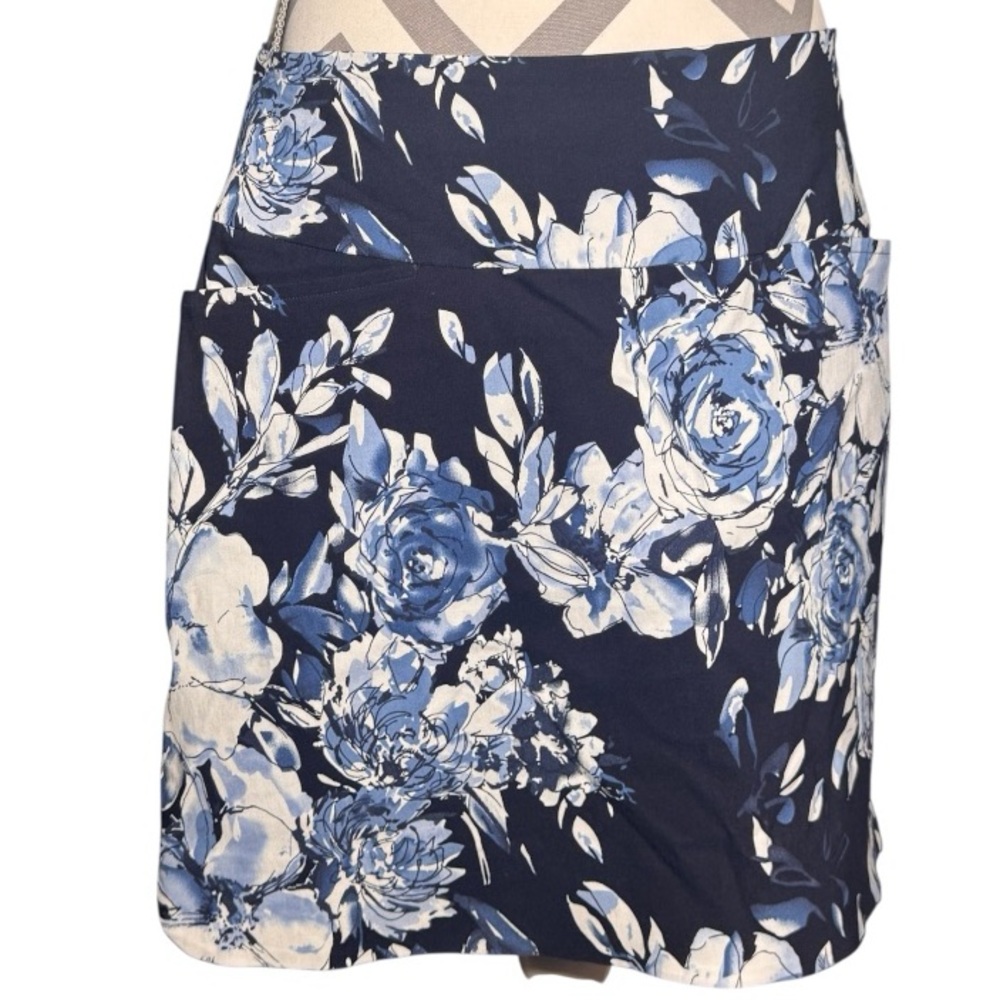 Floral Print Skort in Blue and White
